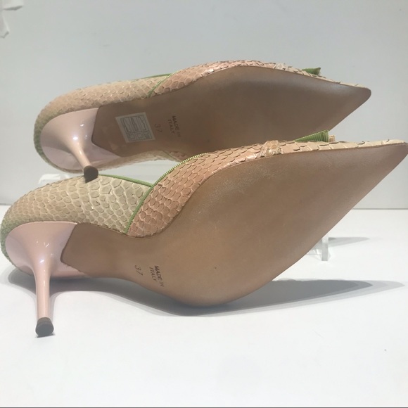 Rene Caovilla beige snake skin pump with silk bow - Picture 5 of 5